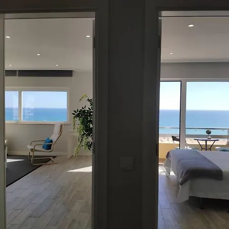 Stunning View Oceanfront 公寓