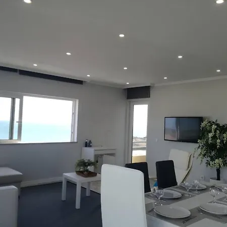 Stunning View Oceanfront Apartment Portimao